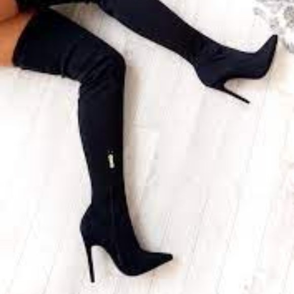 Zara Shoes - ZARA BLACK VERY HIGH KNEE STILETTO HEELS POINTED TOE STRETCH FITTED BOOTS